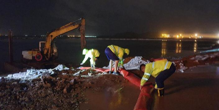 聞“汛”而動！他們沖在防汛抗臺第一線！